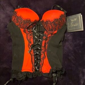 Lingerie-Eternal love front lace bustier